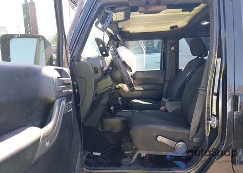 2015 Jeep Wrangler Unlimited Sport z USA, uszkodzony, nr VIN 1C4BJWDG9FL762606